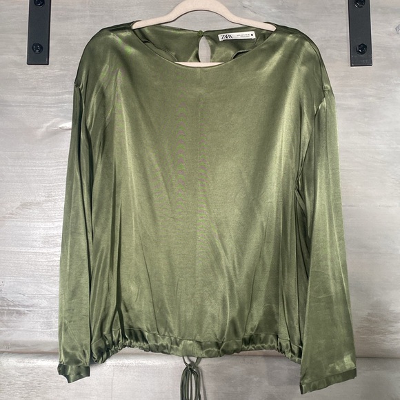 Zara Beautiful Green, Satin Effect Top w/ Drawstring. NWOT - Picture 3 of 5